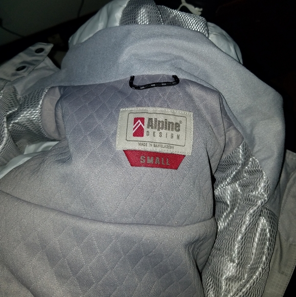 Alpine Insulated Jacket - Picture 9 of 16